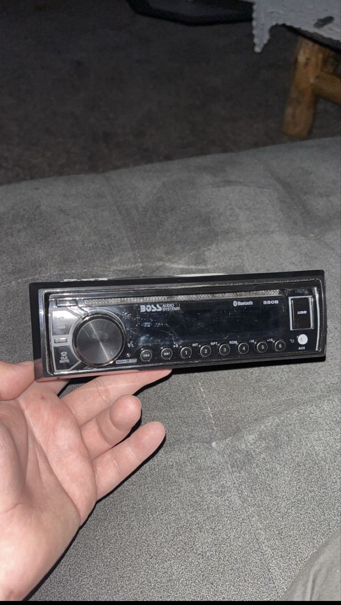 BOSS Audio Systems 550B Car Stereo Receiver - Bluetooth, USB, AUX Input
