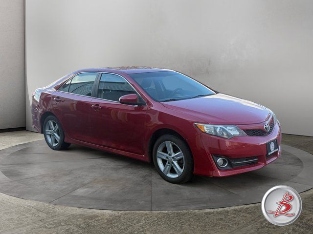2014 Toyota Camry SE