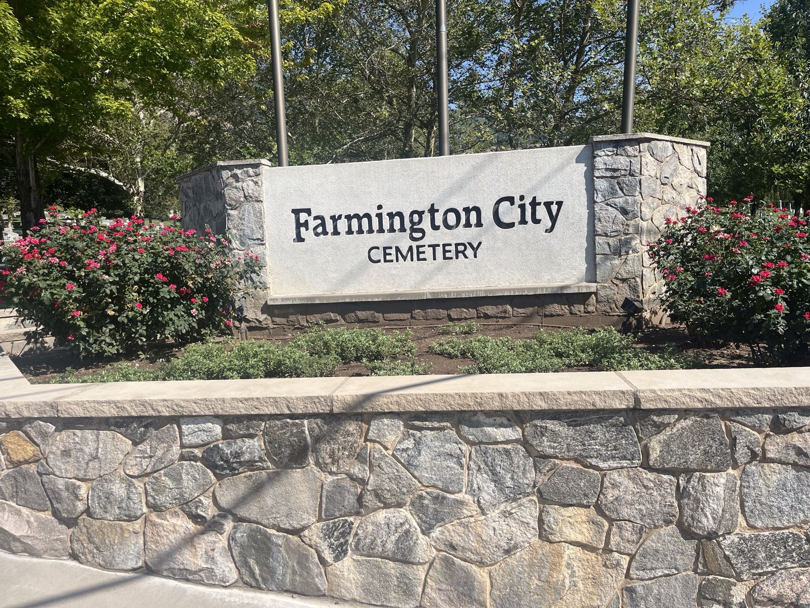 Farmington cemetery plots
