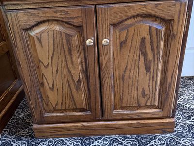 Oak Wood Small Storage Cabinet/ Printer cabinet with 2 Doors & 1 Shelf - Good Condition