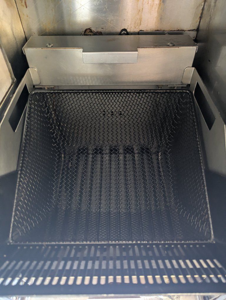 Main image 3