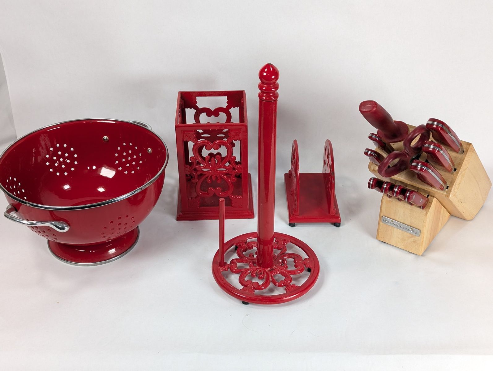 Target Home Kitchen Accessory Set & KitchenAid 12pc Knife Block Red Metal Vin...