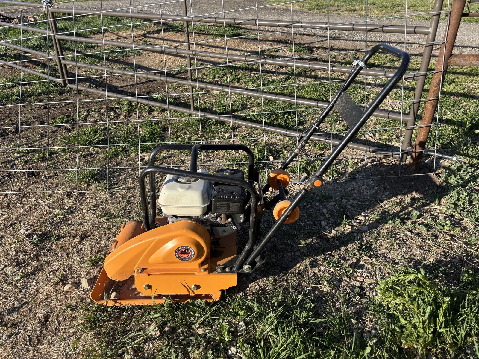 Plate compactor