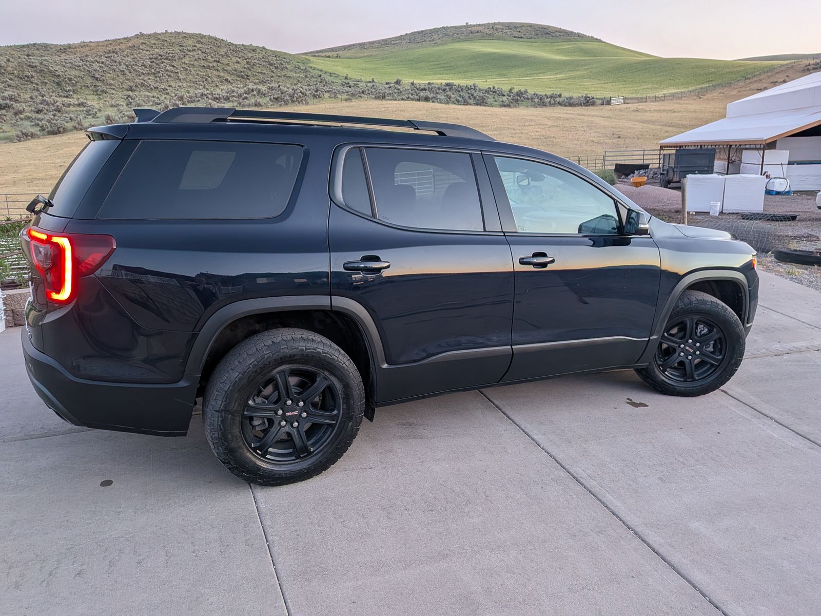 2021 GMC Acadia AT4