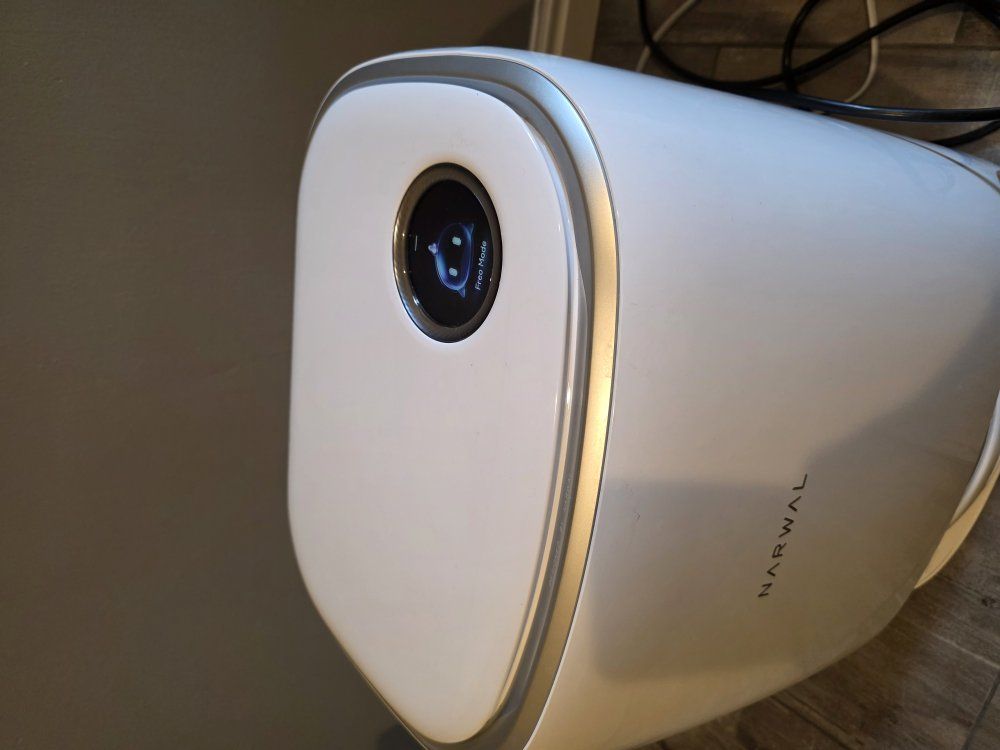 Narwal Freo Robot Vacuum & Mop - AI Dirt Detection