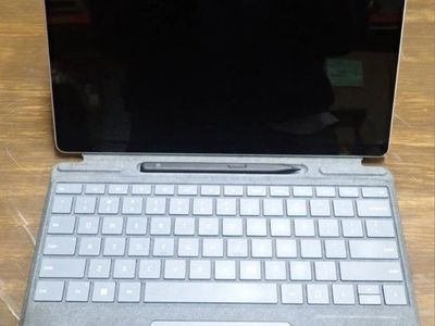 Microsoft Surface Pro 8