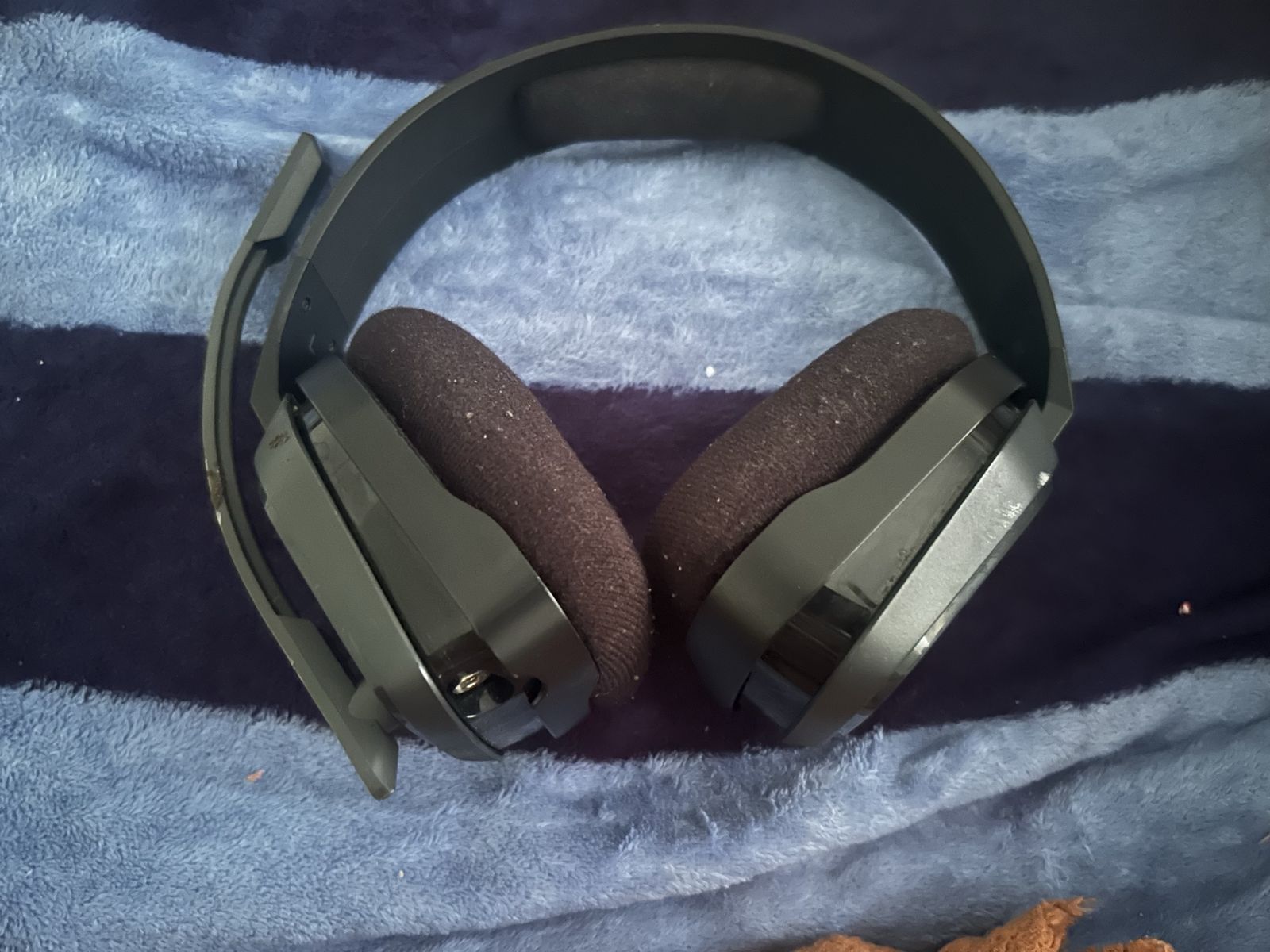 Astro A10
