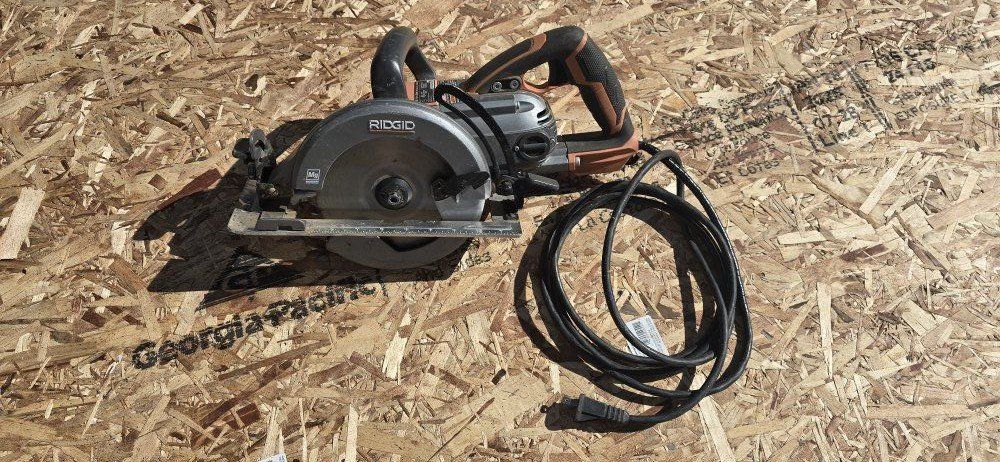 RIDGID - Magnesium Wormdrive Circular Skilsaw Saw