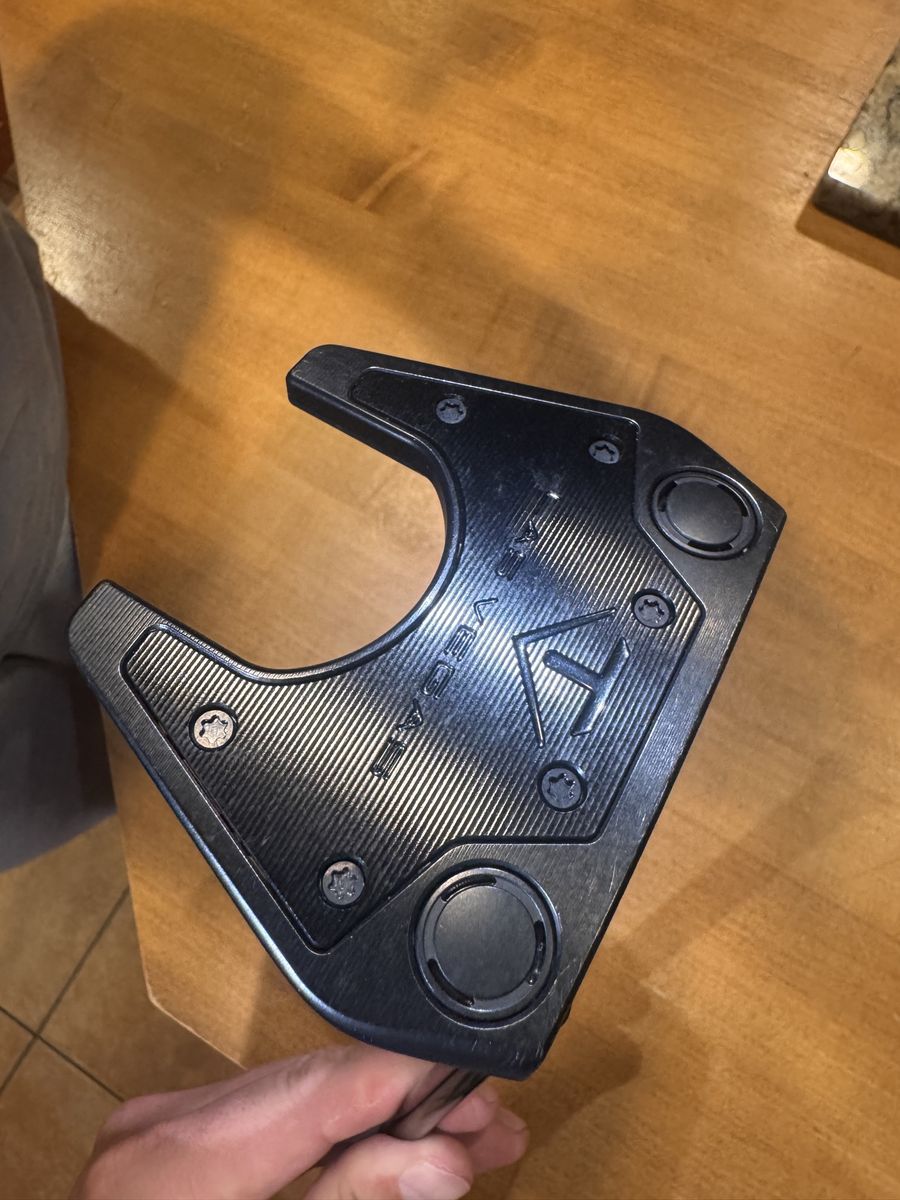 Main image 3