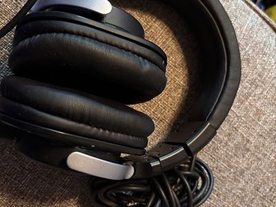 Yamaha studio monitor headphone hph-mp7 in great shape