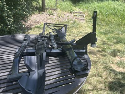 1.25” Yakima Stagecoach 2 bike rack
