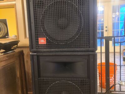 JBL MR series 15in mutts $550 obo
