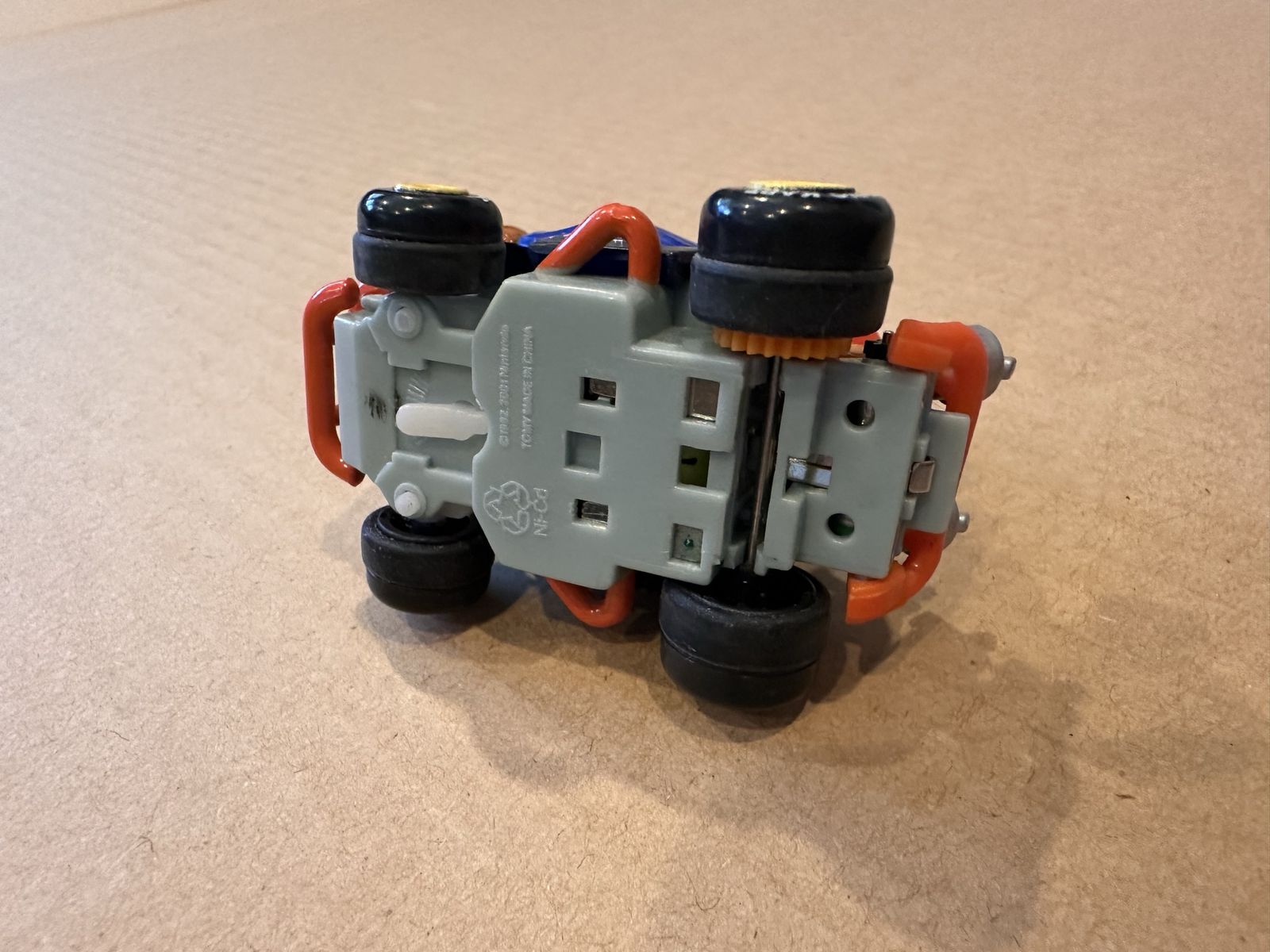 Main image 3