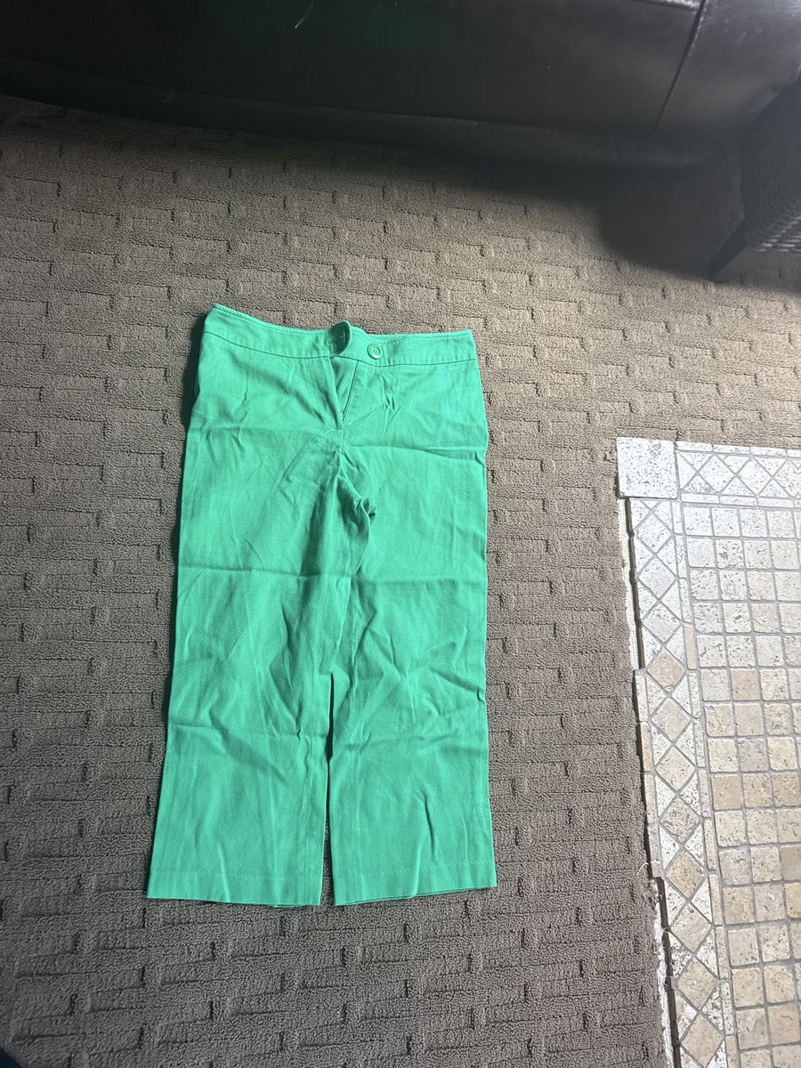 Green Cropped Pants for Women