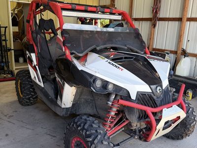 Used Can-Am Maverick Max 1000R Side-by-Side UTV - White/Red with Light Bar