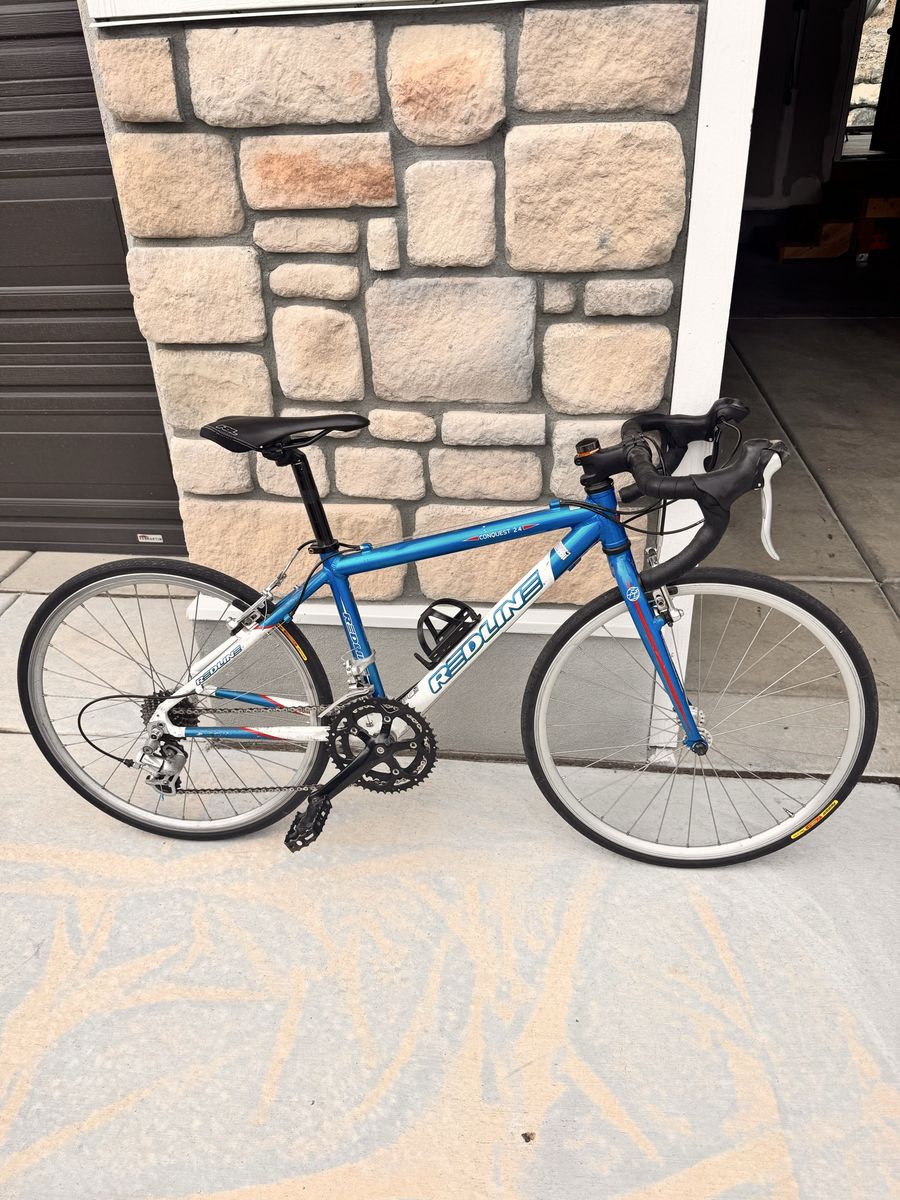 Redline Conquest 24-inch Wheels Youth Road Bike - Blue/White