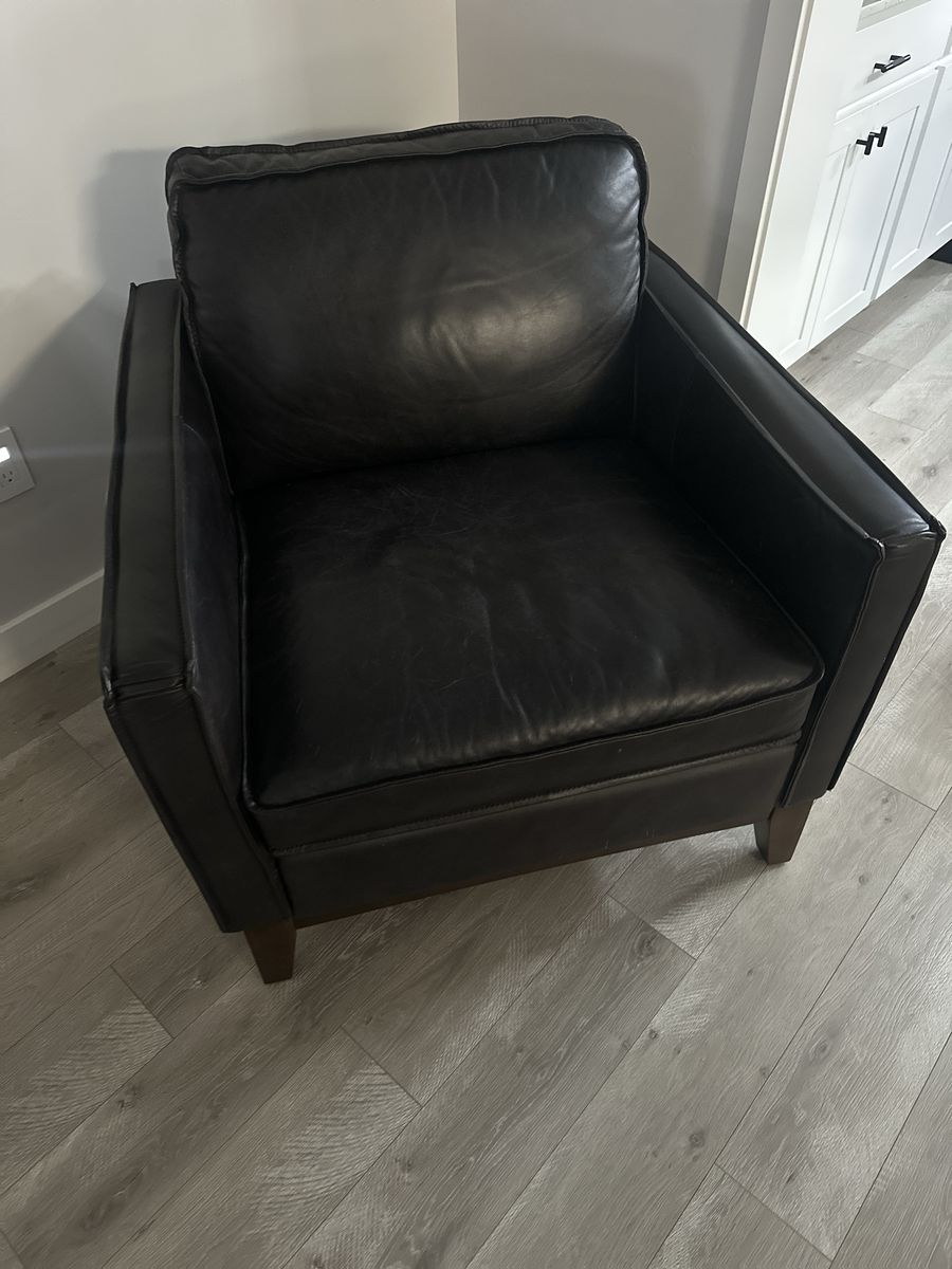 Main image 5