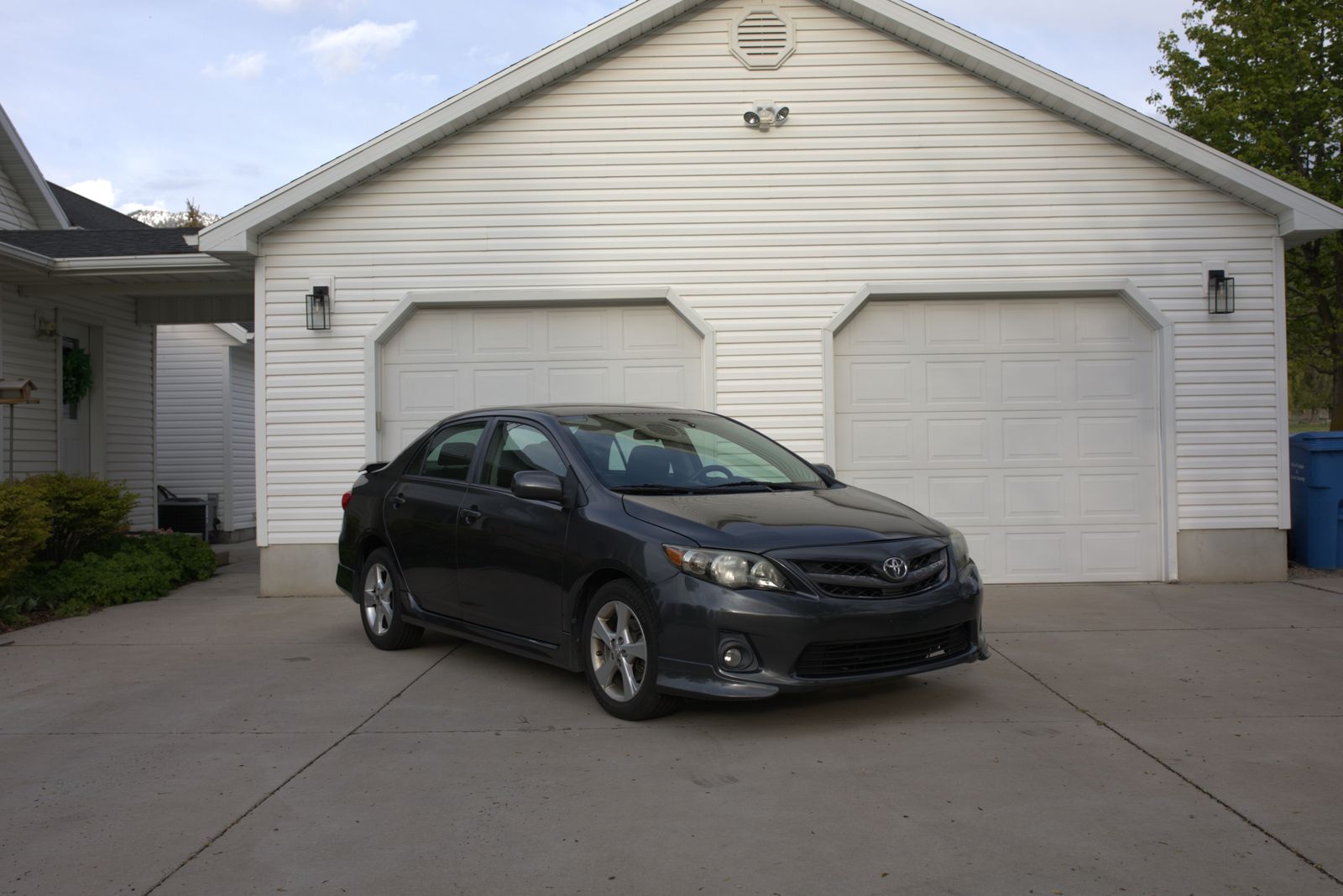 2013 TOYOTA COROLLA S