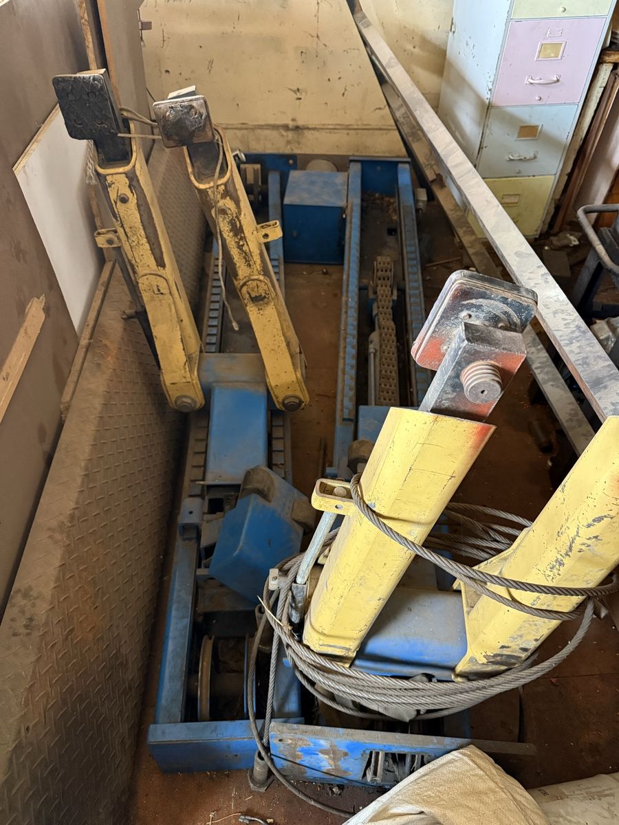 Gm car lift