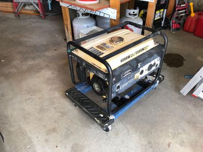 Champion 4000W Peak / 3500W Running Portable Generator