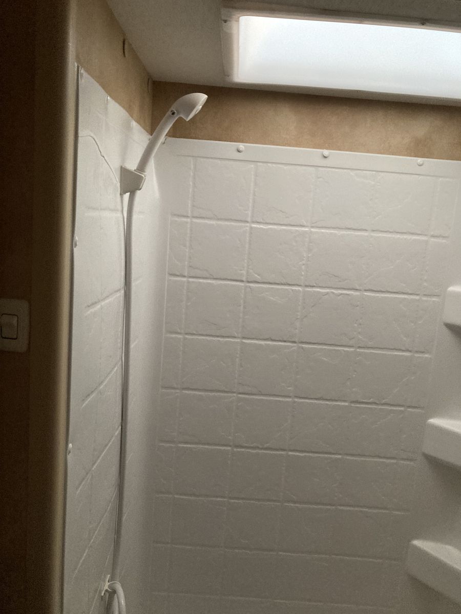 Main image 6