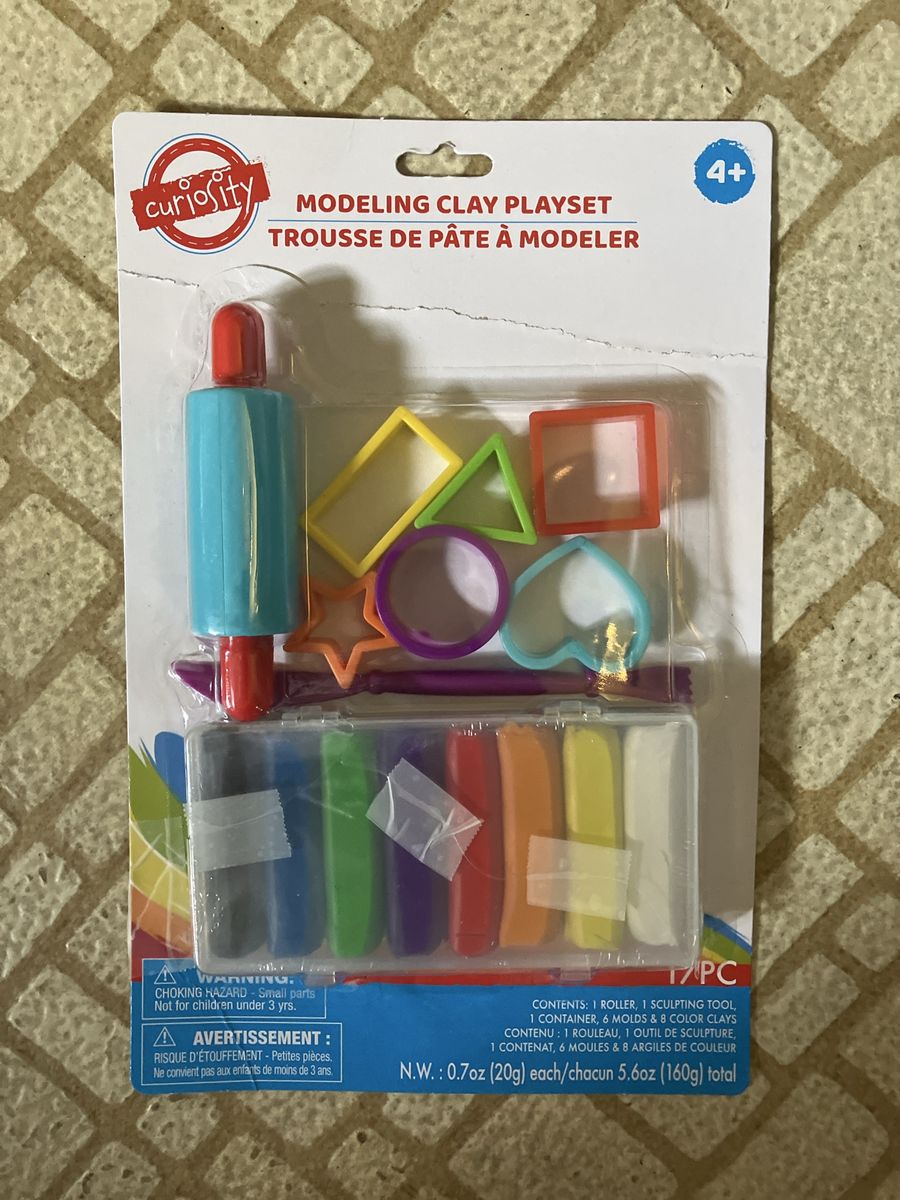 Curiosity Modeling Clay Playset - 17 Piece Set with Roller, Tools, Molds & 8 Colors (New)
