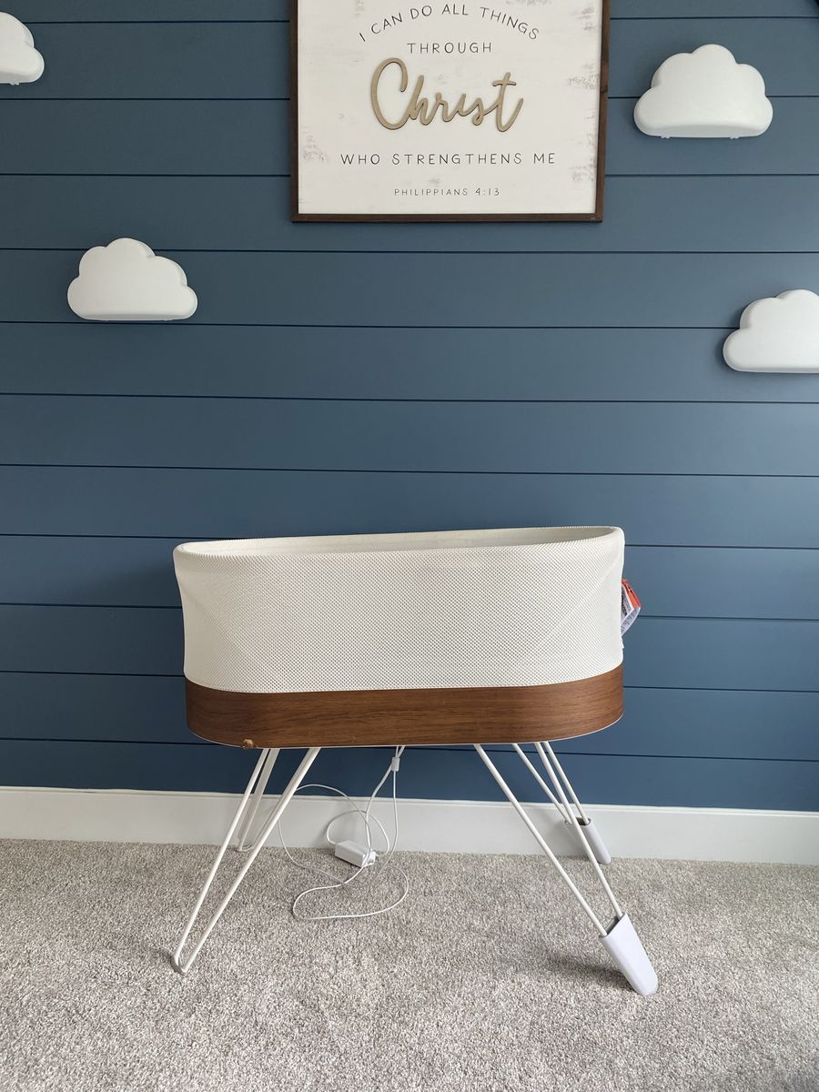 SNOO Smart Sleeper Bassinet (Happiest Baby) with Sheets & Swaddles