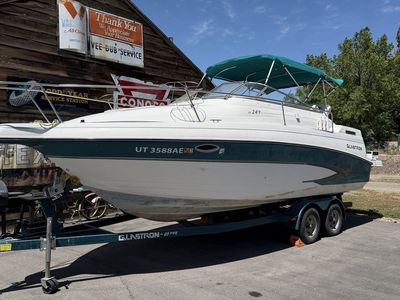 2000 Glastron GS249 cabin cruiser