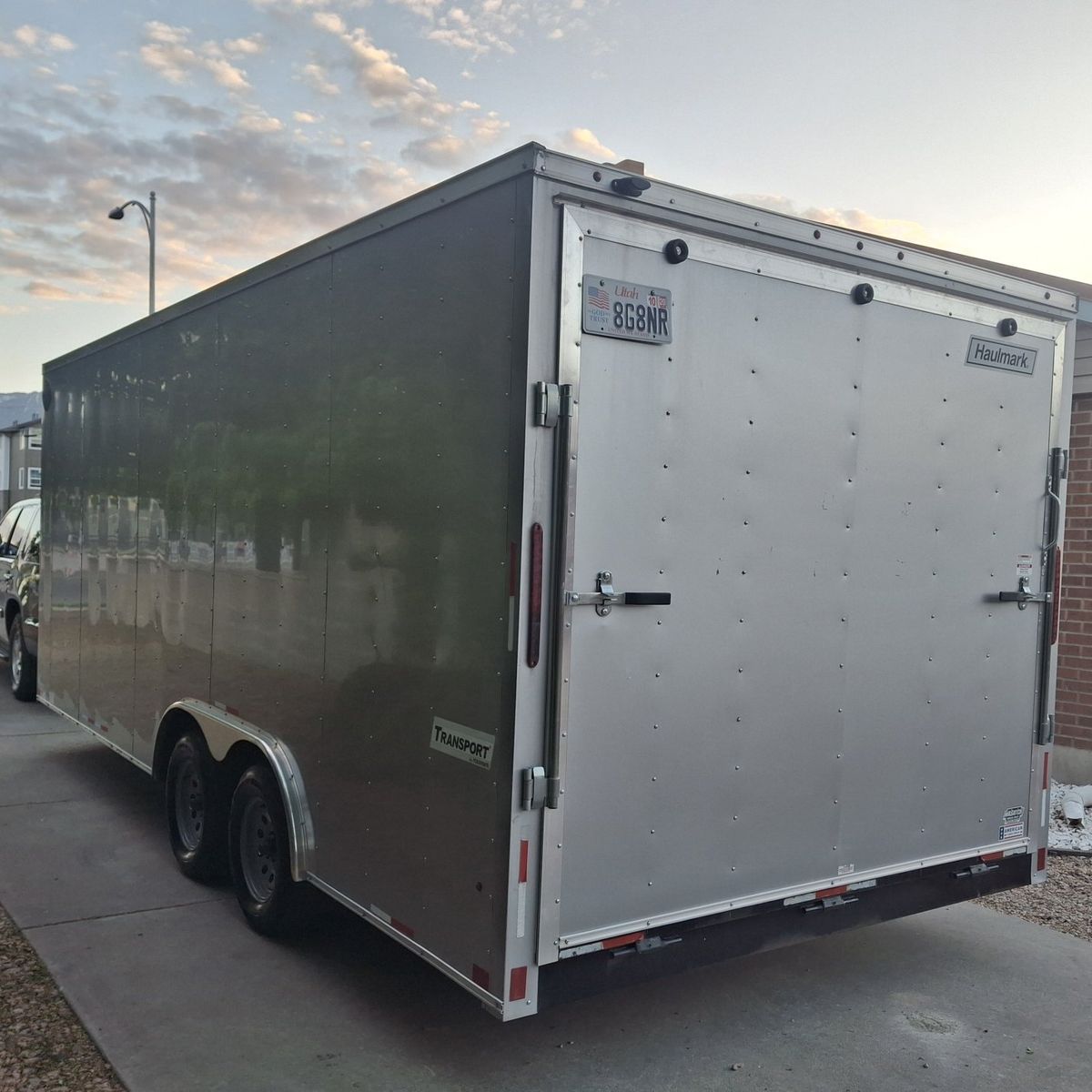 2020 Haulmark 21.5 Enclosed Trailer Like Brand New
