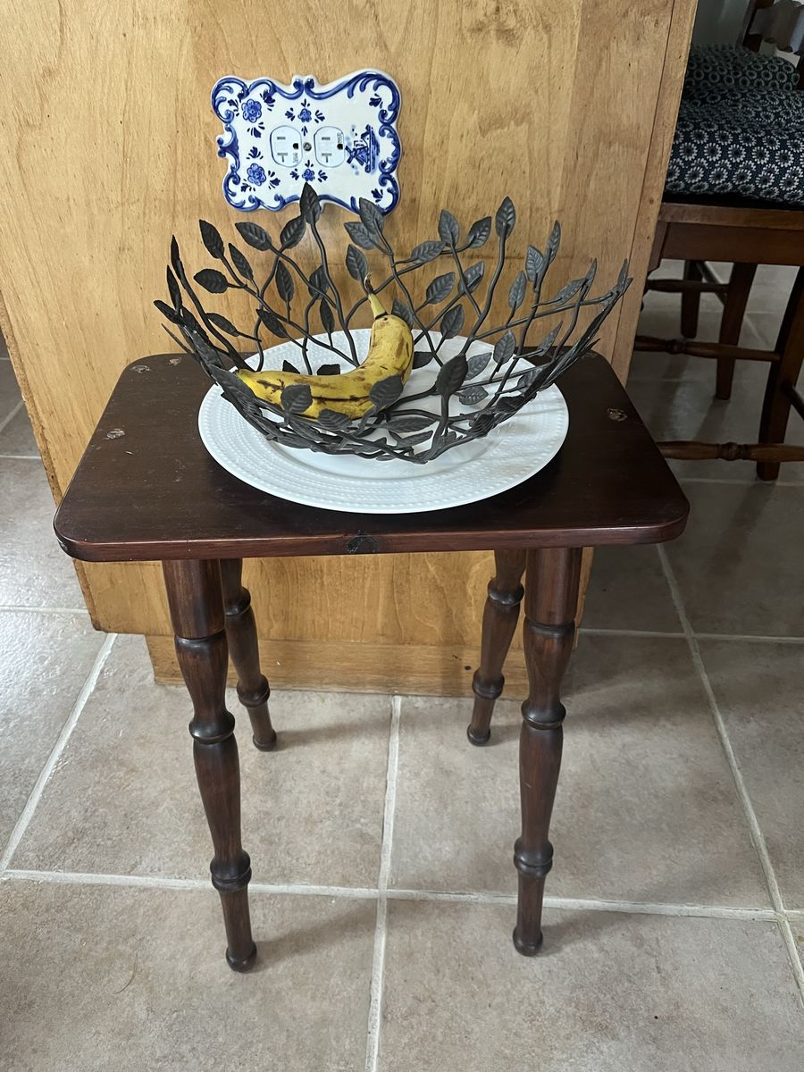 Sturdy, antique end table spindle legs 22” tall 17” long 11 1/2” deep