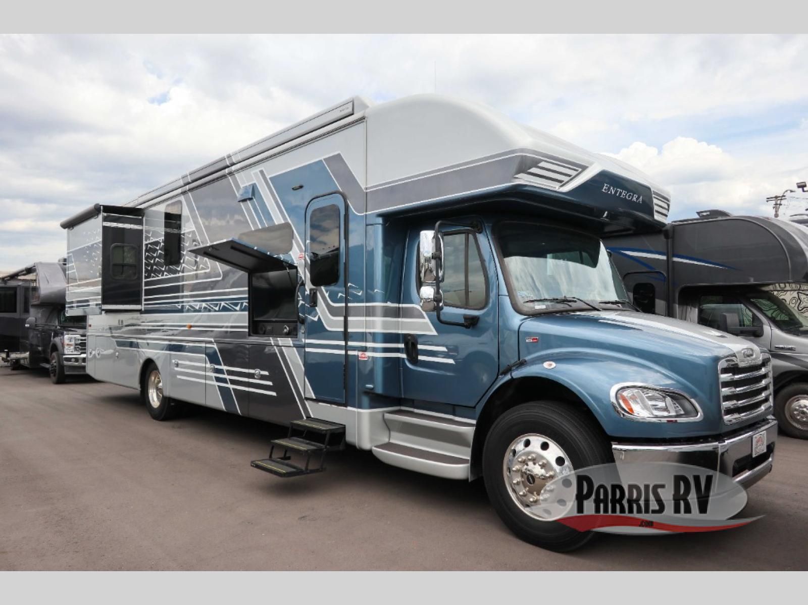 Used 2025 Entegra Coach Accolade XL 37K