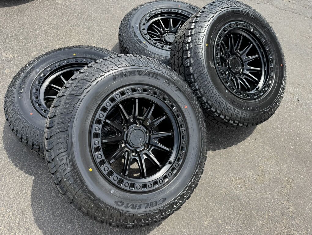 17 Arena Mission 6 Lug 6x5.5 32 A/T 265/70R17