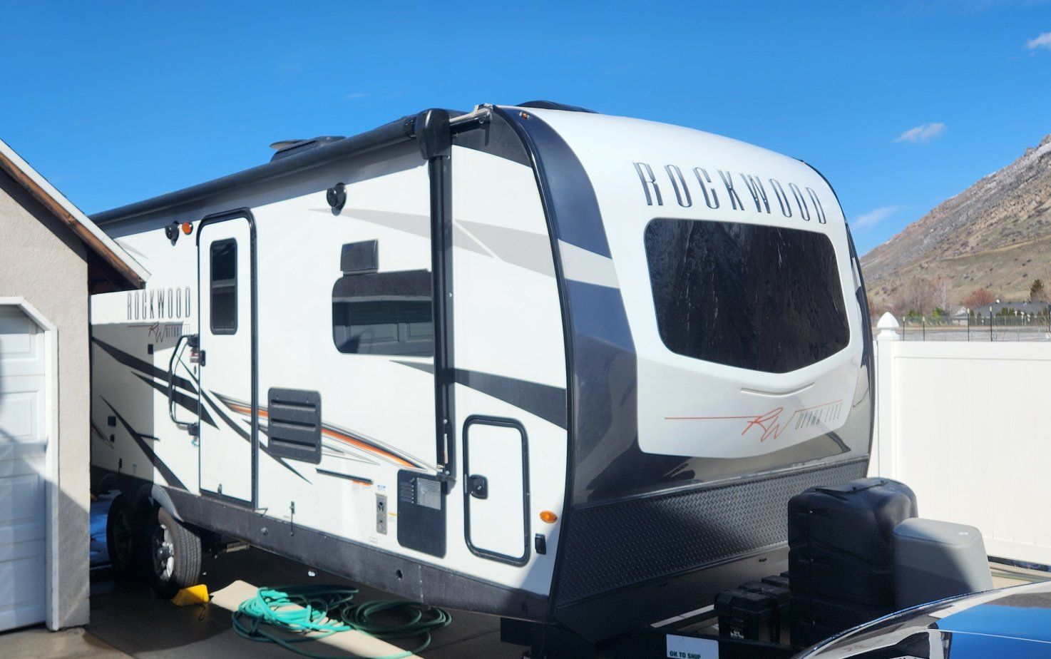 2022 Rockwood Ulra Lite 2608BS Camper Trailer