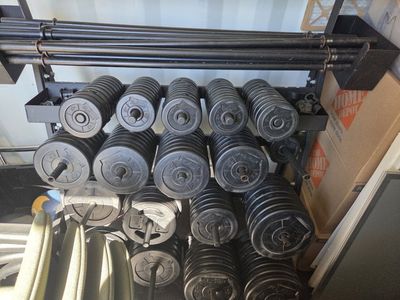 gym sound equipment and weight bars and weights