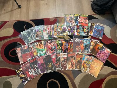 56 mixed lot daredevil Spider-Man independents scumbag warlock ff thanks rebel etc. rose & gun is autographed