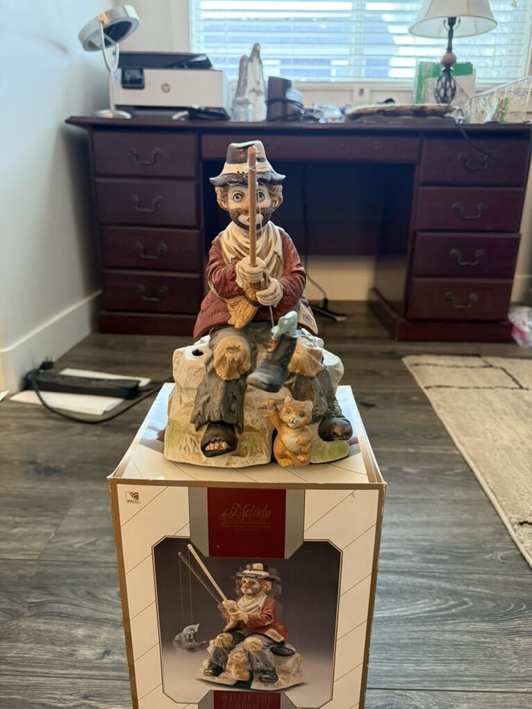 Melody In Motion Hobo Vintage Collectables