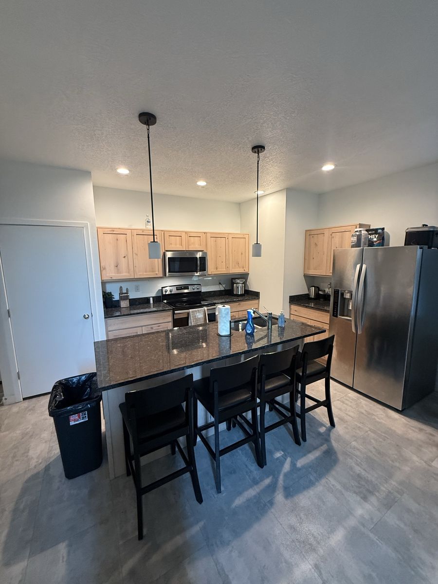 1 Bed Shared bath