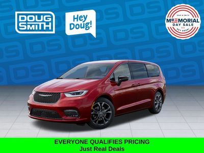 2026 Chrysler Pacifica Select