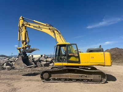 COOL 2000 KOMATSU MODEL PC300-LC EXCAVATOR