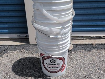 Kikkoman 5-Gallon White Plastic Buckets with Lids - Set of 5 Food-Grade Pails