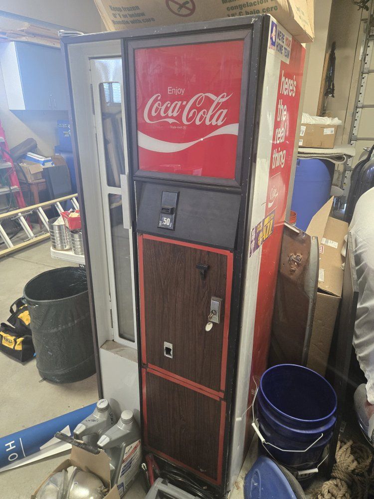 Vintage Coca-Cola Vending Machine - Classic 50-cent model