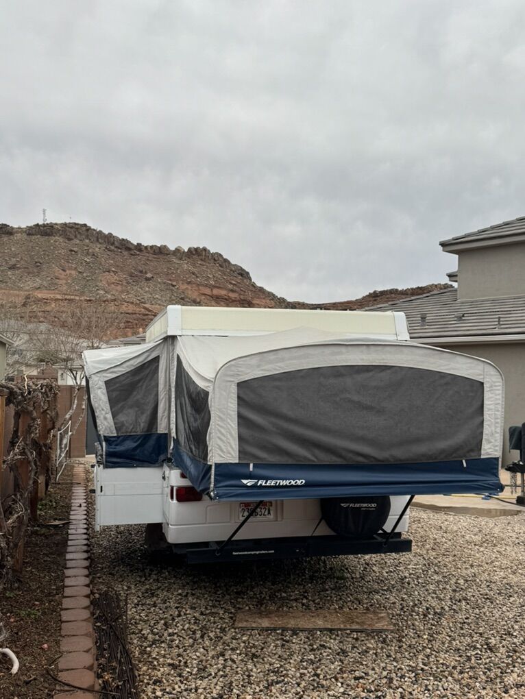 2008 Fleetwood Americana Utah Series Tent Trailer