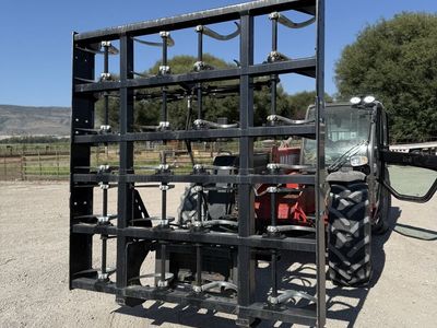 Marcrest Manufacturing BGHD84 (Maxi Claw bale handler)