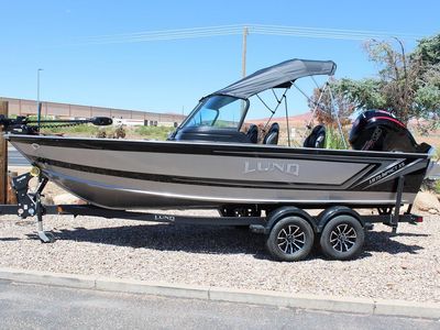 2027 Lund 1875 Impact XS Sport