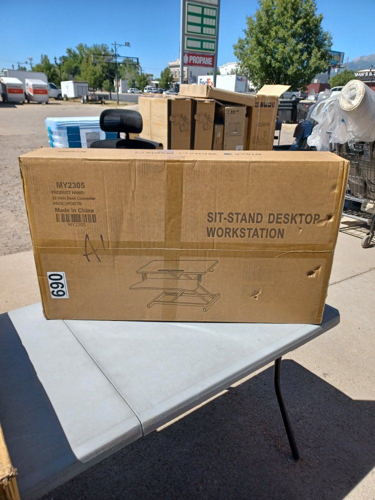 32-in desk converter