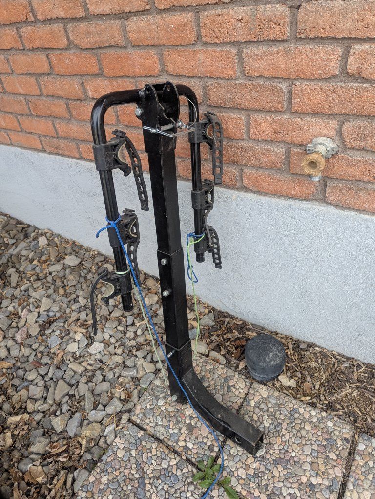 3 place bike hitch rack