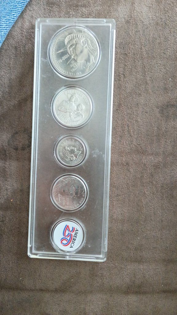2026 Collection: Bicentennial Celebration, Commemorative Set with America 250 Coin