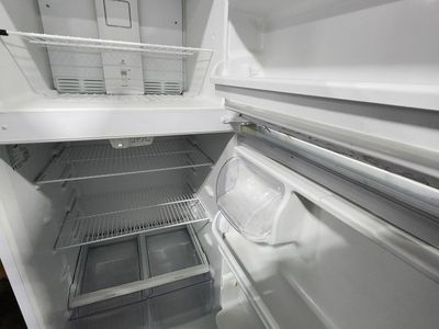 Frigidaire White Top Freezer Refrigerator