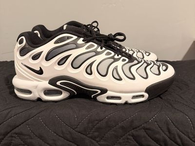 Nike Air Max Plus TN Black White Grey Sneakers