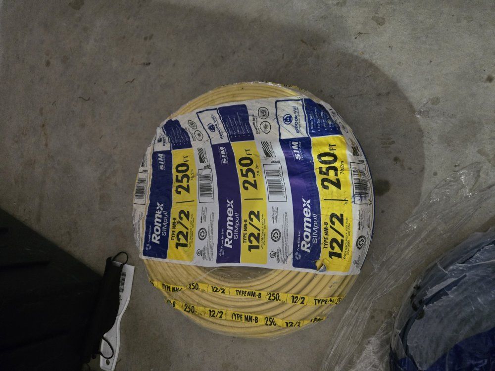 Southwire Romex SIMpull 12/2 Type NM-B 250ft Indoor Electrical Wire